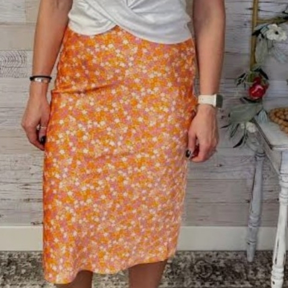 NEW Steve Madden Mindy Midi Skirt Orange Blossom Floral Print Size Small NWT - Picture 10 of 10